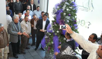 Fundación comunitaria  enciende â??Árbol de Navidad Ecológicoâ?