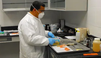 Un médico mexicano patenta una fórmula que "devuelve la vida" a los muertos