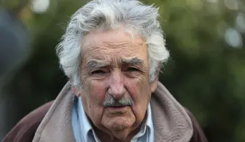 José "Pepe" Mujica dice que quiere tomar licencia antes de morir y se retira como senador