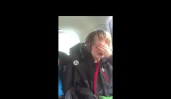 "Ojalá fuera adulto ahora mismo": Desgarradora reacción de un niño angustiado (VIDEO)