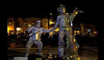 Realizan Festival Internacional de Estatuas Vivas en Plaza España