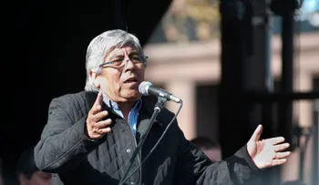 Líder del sindicato Hugo Moyano convoca a paro camionero en Argentina para el 14 de junio
