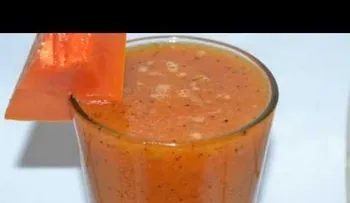 Jugo para desparasitarte con semillas de lechosa