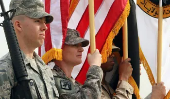 ¿Por qué los veteranos sobrevivientes de Iraq no reciben Medallas de Honor?