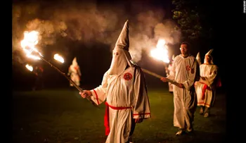 Las sorprendentes similitudes entre el KKK y los yihadistas islámicos