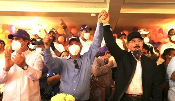 Danilo Medina visita Azua en apoyo candidatura de Gonzalo Castillo 