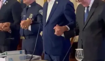 Abinader pide orar por la salud de Roberto Santana en encuentro sobre reforma penitenciaria