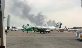 Un avión se estrella en el aeropuerto de Katmandú en Nepal