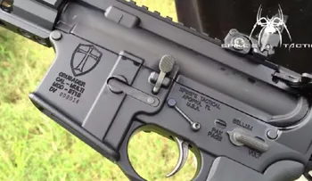 'Bendito sea el Señor': fabricante comercializa primer rifle "cristiano" en EE.UU.