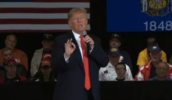 Donald Trump confunde '9/11' con '7-Eleven'