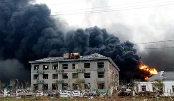  Suman a 64 muertos por una explosión en China, con 28 desaparecidos