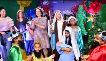 Biblioteca Infantil y Juvenil concluye año con musical  "Un deseo de Navidad"