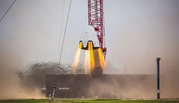Ponen a punto la nave para colonizar el planeta rojo (VIDEO)