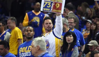 Stephany Curry y los Warriors rompen récord de Jordan