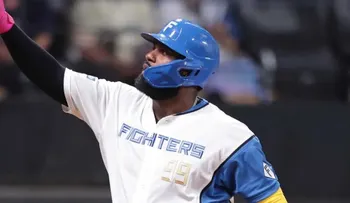 Franmil Reyes brilla con dos jonrones en la victoria de Nippon Ham en Japón
