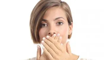 ¿Cuál es el mejor remedio para el aliento a ajo?