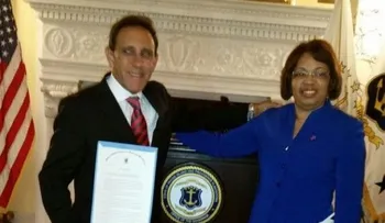 Congreso de Rhode Island reconoce a médico dominicano Antonio Cruz Jiminián