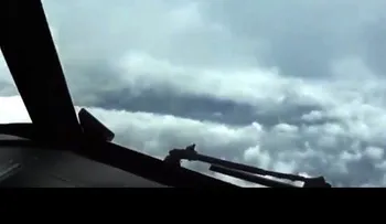 No te pierdas el temerario vuelo al centro del huracán Patricia (VIDEO)