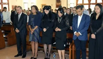 Danilo Medina y Cándida Montilla acompañan en misa a viuda Juan de los Santos