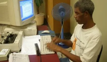 Periodista Víctor Reyes denuncia que fue atracado