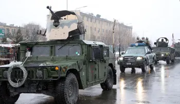 Ataque a base militar de Kabul cierra una sangrienta semana en Afganistán