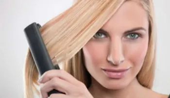 Si planchas tu cabello, debes hacer esto...