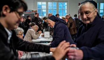 Francia renuncia al voto electrónico en legislativas por el riesgo de ataques