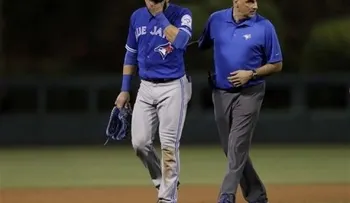 Azulejos colocan al dominicano José Bautista en lista de lesionados