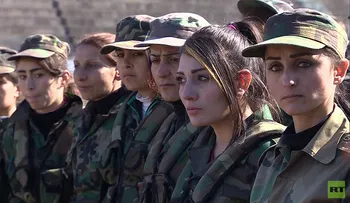 "Ahora nos toca a nosotras": Así se entrenan las mujeres soldado sirias