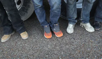 Rescatan a 178 inmigrantes abandonados en tráiler en México