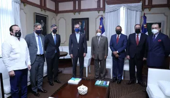 Presidente Abinader recibe al presidente del Tribunal Constitucional de España