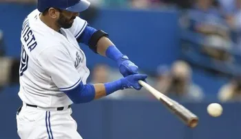 Con jonrón de Goins en el 10mo, Azulejos vencen a Indios; Se corta racha de Encarnación