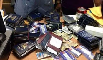 Ocupan cientos de documentos a haitianos trataron de entrar al país