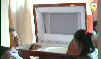 Matan albañil de siete disparos en cementerio Cristo Redentor