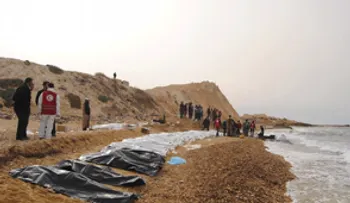 Media Luna Roja: 74 migrantes se ahogan ante costa de Libia