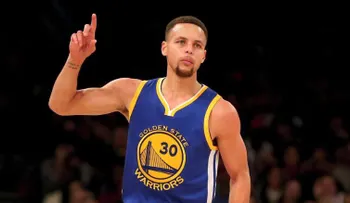 Stephen Curry está haciendo historia en la NBA... al divertirse como nunca