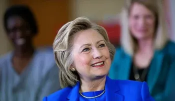 Clinton consigue la nominación presidencial