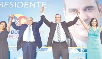 Luis Abinader firma acuerdo con Eduardo Estrella y su partido