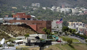 Embajada de EE.UU. en Venezuela advierte sobre protestas en su sede y llama a tomar precauciones