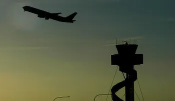 Mala noticia para los aerófobos: los aviones comerciales viajarán sin copilotos
