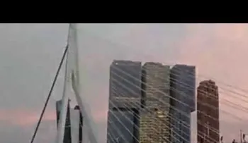 Patinazo sobre cables de tensión de un puente de 140 metros