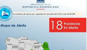 COE aumenta a 18 las provincias en alerta por cercanía de onda tropical