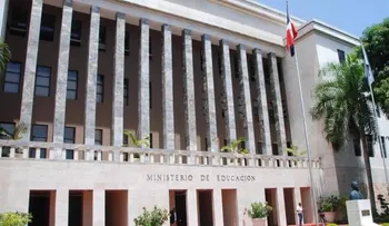 Educación promete desbloquear esta semana 90% docentes bloqueados