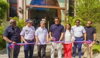David Collado inaugura tres parques y una iglesia remozada en Boca Chica por RD$76.5 millones