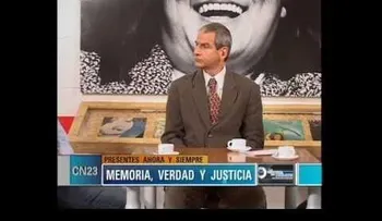 Vídeo: Mujer muere tras ponerse mala al ver a su esposo en ataúd