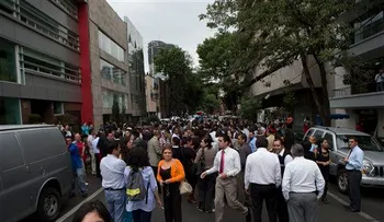 Fuerte sismo sacude ciudad de México