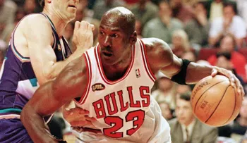 Camiseta de Michael Jordan de las Finales de 1998 podría subastarse por hasta US$ 15 millones