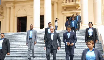 Presidente Abinader participa en simulacro de evacuación por terremoto en el Palacio Nacional