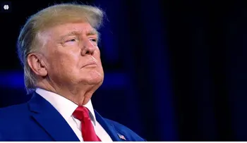 Trump acusa a medios de complicidad en desvío fondos USAID