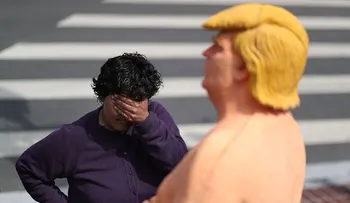 Estatuas de Trump desnudo se toman cinco ciudades en Estados Unidos